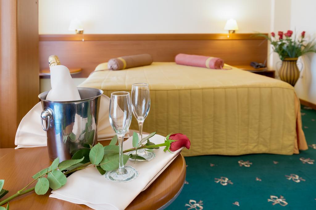 Hotel Palas Мамая Номер фото