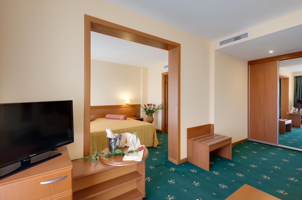 Hotel Palas Мамая Экстерьер фото